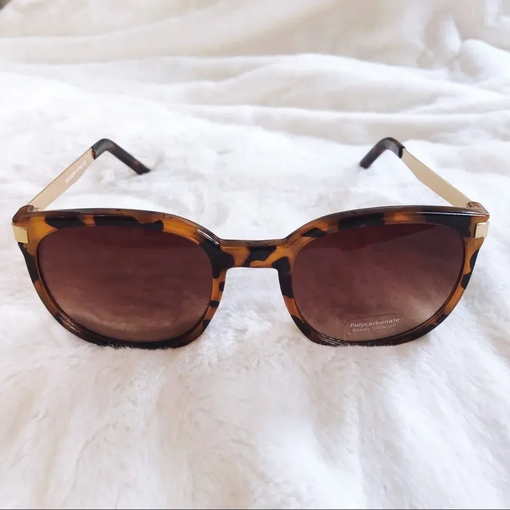 Isabel Tortoise Brown Round Fashion Sunglasses